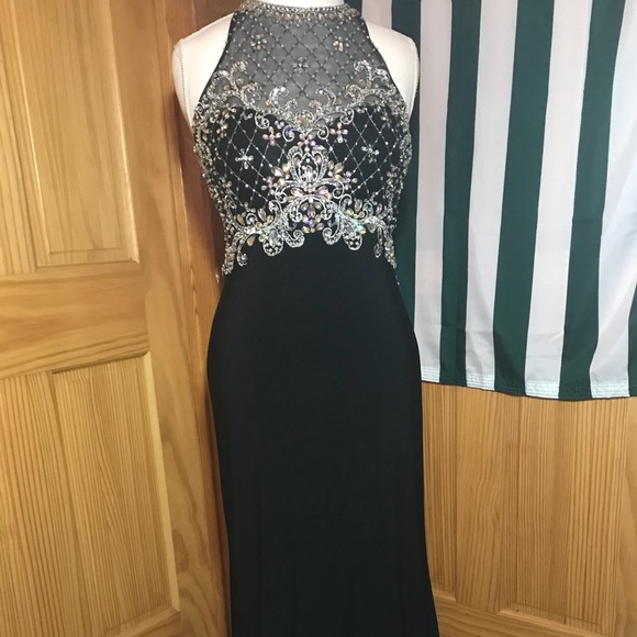 Dresses & Skirts - Black homecoming/prom long dress